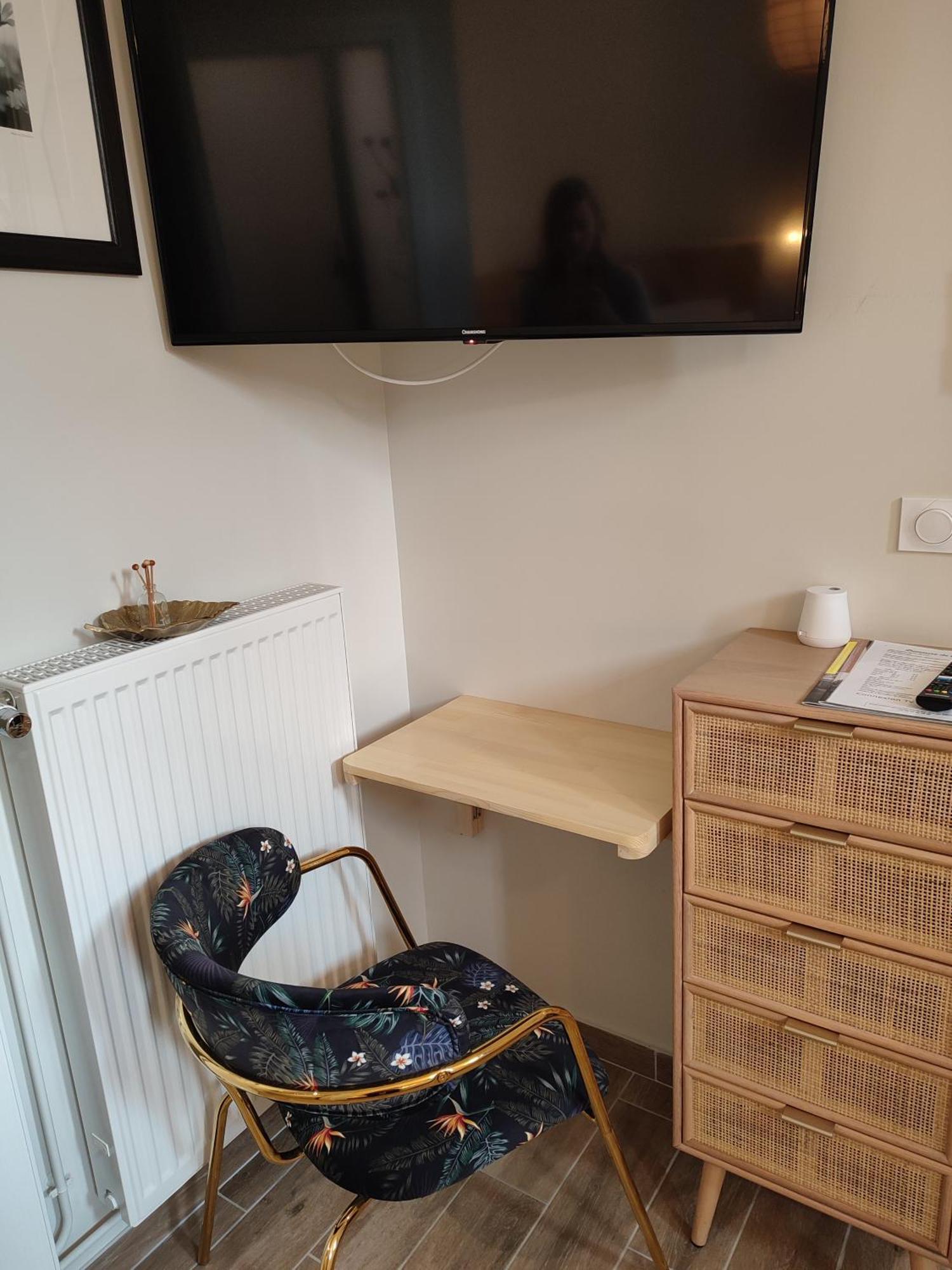 Demeure De La Garenne Bed & Breakfast Montmirail  Екстериор снимка